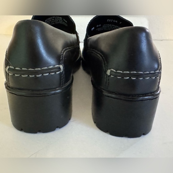 Bass Women’s Black platform Leather Penny Loafers Lug Soles Size 8M - Picture 5 of 7